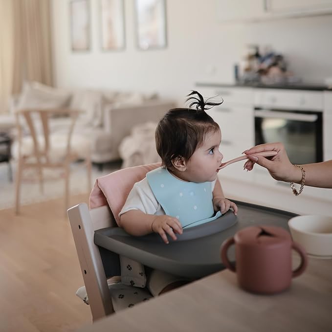 mushie Silicone Snack Cup | Spill Proof Food Container for Toddler and Baby (Cloudy Mauve)