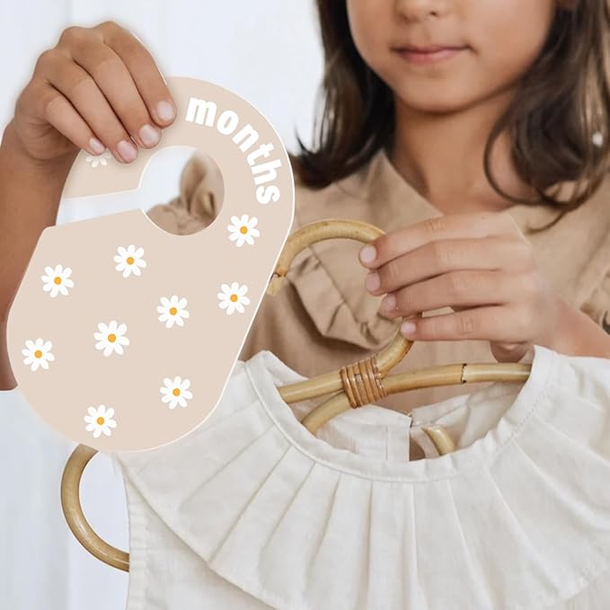 Baby Closet Divider, Baby Wardrobe Organizer, Double-Sided Minimalist Cute Design, Nursery Decor Clothes Hanger Dividers for Sorting 8 Sizes from Newborn to 12+ Months