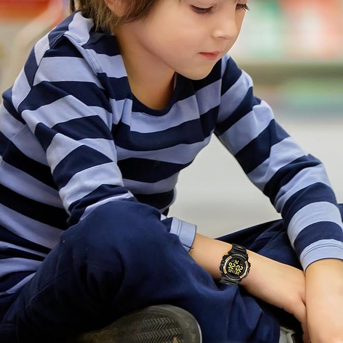 Kids Watch,Boys Watch for 3-15 Year Old Boys,Digital Sport Outdoor Multifunctional Chronograph LED 50 M Waterproof Alarm Calendar Analog Watch for Children with Silicone Band,Kids Gift