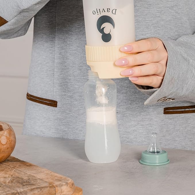 Formula Dispenser - Completely Replaces Hand Scooping - Fill The Desired Portion with just a Few clicks - Formula Container to go - 10ounces Baby Milk Powder Storage