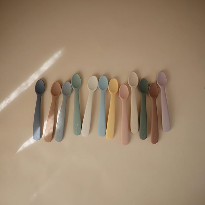 mushie Silicone Baby Feeding Spoons | 2 Pack (Soft Lilac)