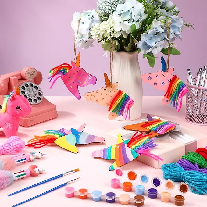 Geelin 24 Pcs Christmas Wooden Horse Craft Western Ornament Unfinished Wooden Cutouts Horse Painting Kit Unicorn Ornament DIY Cowboy Craft Paint Your Own Art for Christmas Party Favors(Unicorn)